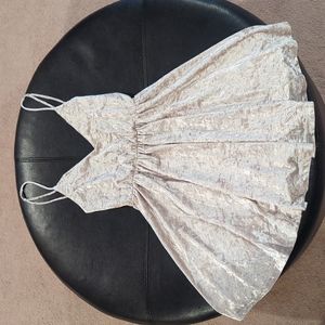 Romeo + Juliet Couture Velvet Dress